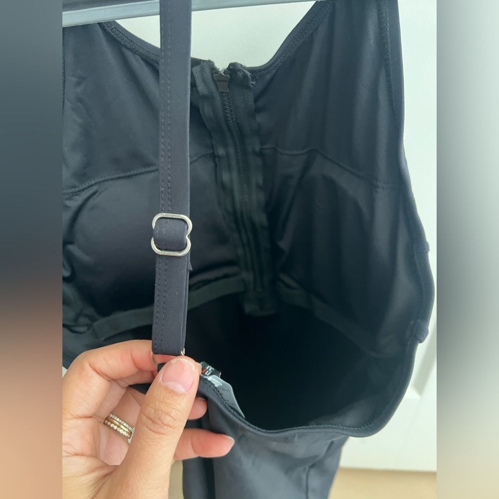 New Spider brand black built in padded One-Piece Swimsuit with Front Zip size S